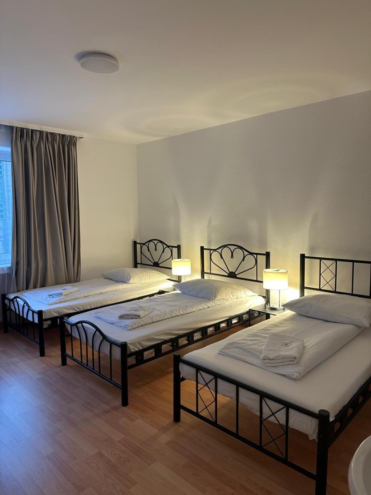 Hotel-Pension Asta Munich Exterior photo